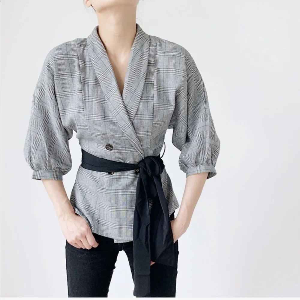 PLAID SLIM  BLAZER TOP - Picture 3 of 12
